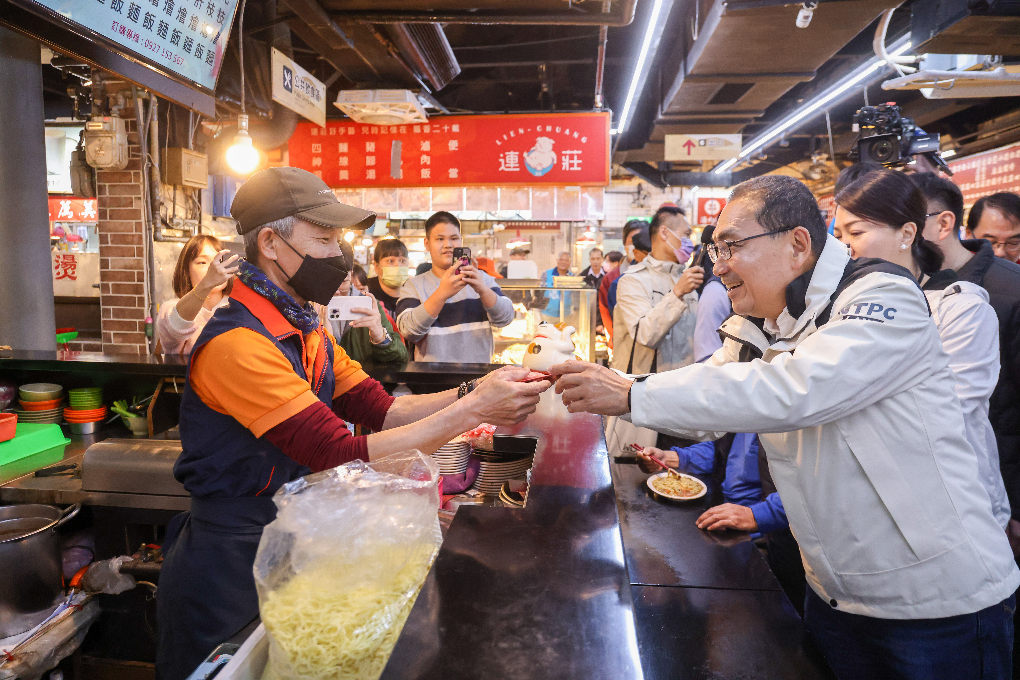 ▲瑞芳美食廣場改造重新開幕。（圖／新北市市場處提供）