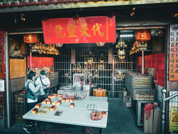 ▲▼南投景點，中寮石龍宮（泡麵土地公），全台唯一拜土地公還可以免費泡麵吃到飽。（黑皮提供提供）