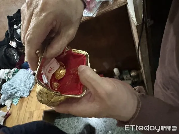 ▲▼   【黃金元寶疑遭竊 中埔暖警助找回】  。（圖／中埔分局提供）