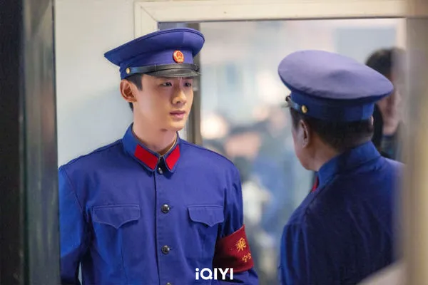 ▲《南來北往》白敬亭飾演年輕氣盛的鐵路警察「汪新」。（圖／iQIYI國際站提供）