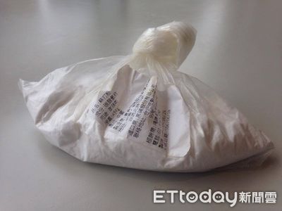 小蘇打洗衣服越洗越黃! 2大NG用法 混合白醋洗反而變無用廢水