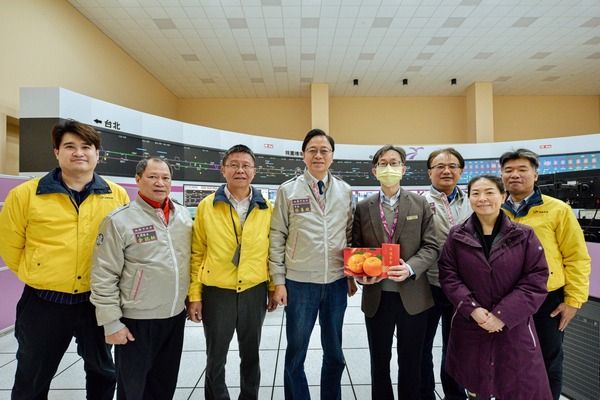 ▲新春連假搭乘機捷車廂播放張善政拜年祝福