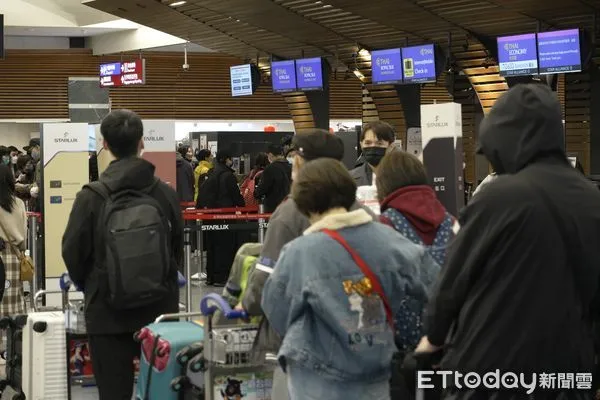 ▲▼桃園機場農曆新年出國人潮。（圖／記者謝盛帆攝）