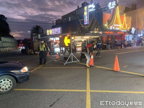▲▼      墾丁大街今起實施人車分流       。（圖／記者陳崑福翻攝）