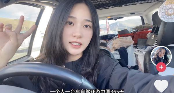 ▲湖南一名正妹辭去工作，用積蓄買下一輛二手車環遊中國。（圖／翻攝抖音）