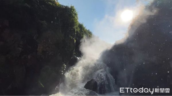 ▲▼ 雲南熱海、天津大爺獅子林橋跳水隊            。（圖／記者任以芳攝）