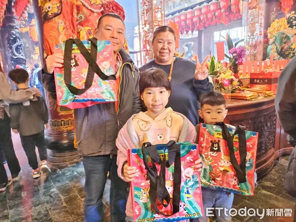 ▲西螺福興宮太平媽的契子女每年初二均回娘家與太平媽團圓。（圖／記者蔡佩旻翻攝）