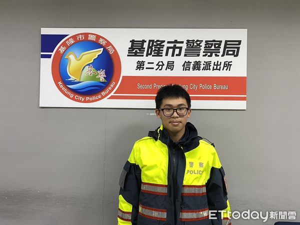 ▲基隆男跟家人吵架離家出走 暖警全面查訪尋獲助團圓。（圖／記者郭世賢翻攝）