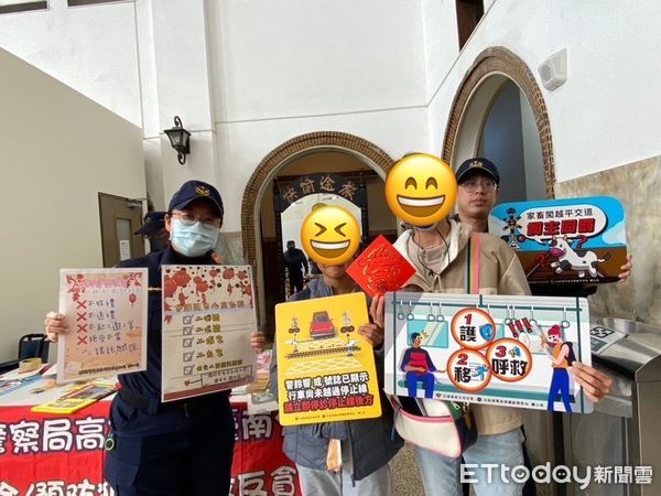 ▲鐵路警察局高雄分局台南分駐所，12日於台南車站大廳舉辦「福龍迎春慶新年」交通安全暨預防犯罪宣導活動。（圖／記者林東良翻攝，下同）