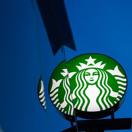 ▲星巴克買一送一。（圖／翻攝星巴克咖啡同好會粉絲頁）