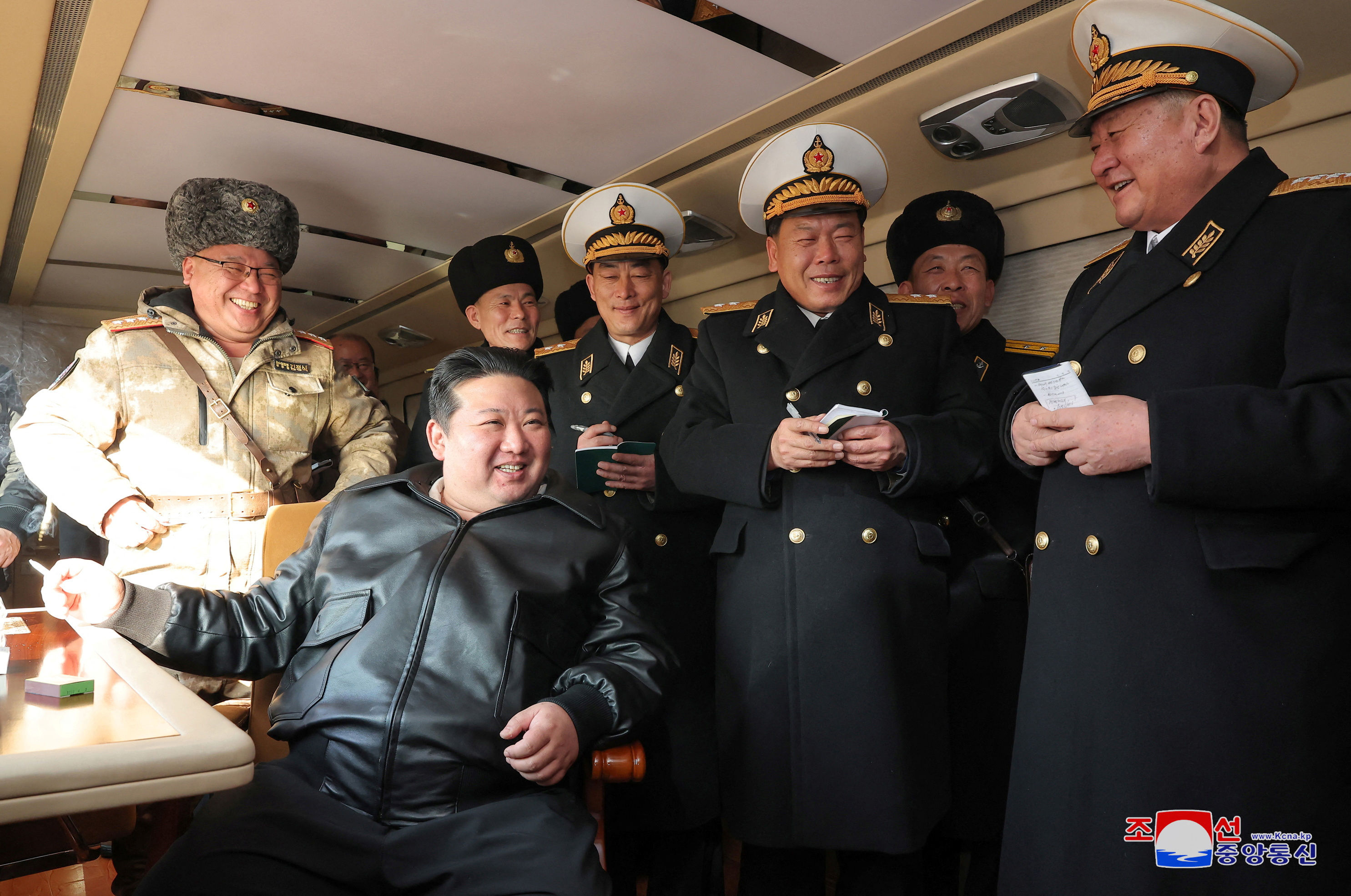 ▲▼ 北韓證實，金正恩指導試射新型地對艦導彈「海鵰-6」。（圖／路透）