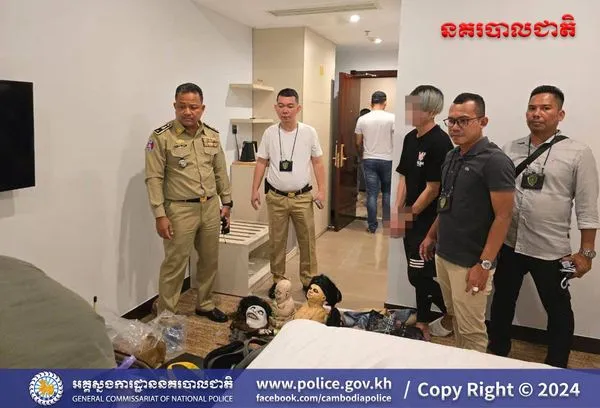 ▲▼晚安小雞、阿鬧遭柬埔寨警方逮捕。（圖／翻攝自Facebook／cambodiapolice）
