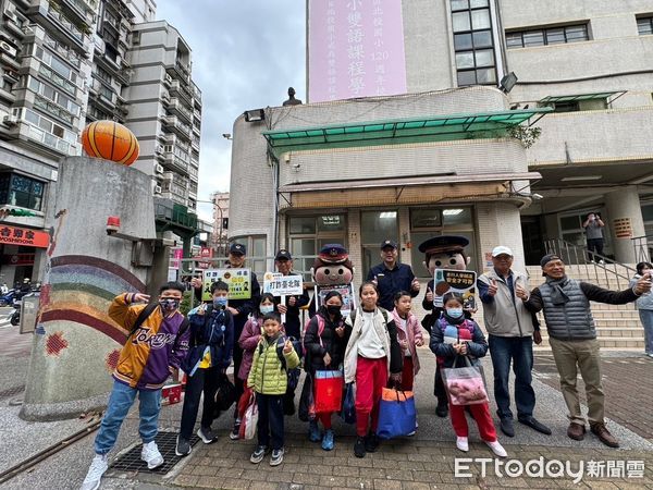 ▲▼  北投分局開學         。（圖／記者黃宥寧翻攝）