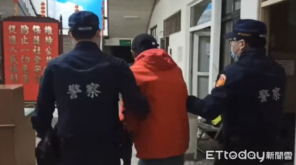 ▲▼台中竊賊偷貨車，見警攔查竟衝撞警用機車逃逸。（圖／記者鄧木卿翻攝）