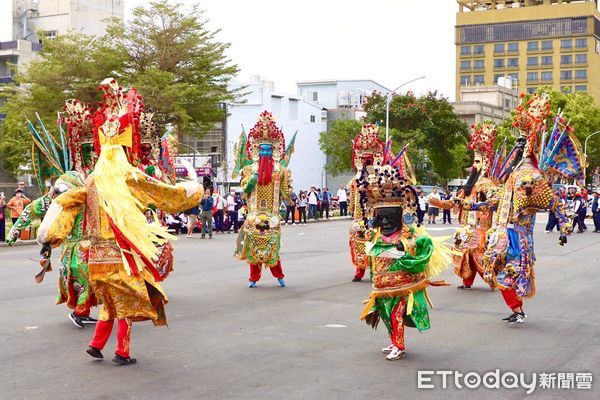 ▲台東市公所17日在南京路市民廣場舉行元宵節宣傳記者會。（圖／記者楊漢聲翻攝）