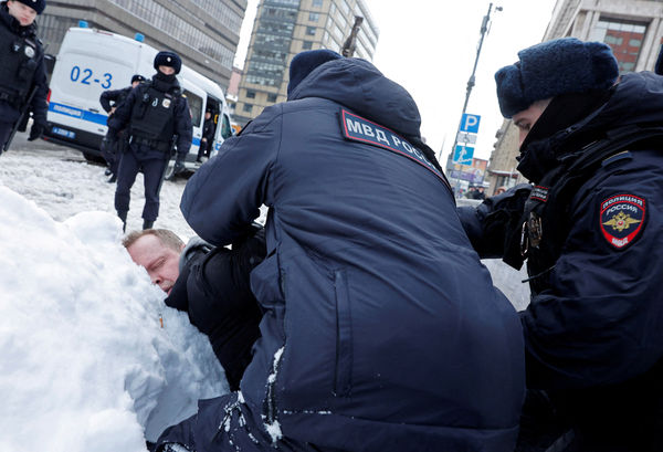 ▲▼俄羅斯36城市舉行納瓦尼紀念活動，超過400人被逮捕。（圖／路透）