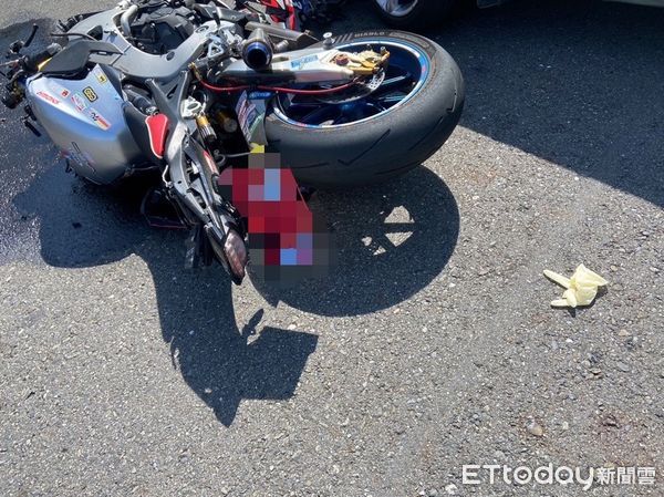▲▼       台3線轎車碰撞紅牌重機，騎士噴飛送醫不治      。（圖／記者翁伊森翻攝）