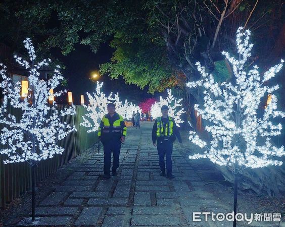 ▲北港警分局為確保元宵節活動交通順暢及人車平安，特別編排制服員警協助交通疏導任務。（圖／記者蔡佩旻翻攝）