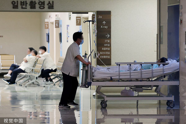 ▲▼住院醫師請辭、罷工潮擴及至南韓全國，癌症手術等被迫無限延期。（圖／CFP）