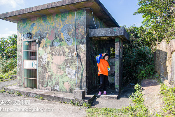 ▲▼基隆景點球子山燈塔設立於1956年、1991年停用，球子山燈塔原為軍事用地。（圖／部落客史努比遊樂園授權提供，勿擅自翻攝）