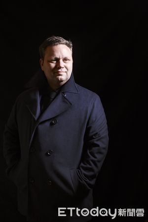 ▲《英國達人秀》冠軍保羅帕茲（Paul Potts）暌違16年再度登台，除了將在台灣燈會主辦城市台南安平燈區獻唱，台南市長黃偉哲邀請大家一起來台南，欣賞天籟美聲。（圖／記者林東良翻攝，下同）