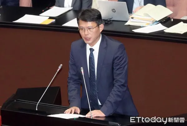 ▲▼行政院長陳建仁至立法院施政報告 備詢 法務部長蔡清祥 黃國昌。（圖／記者屠惠剛攝）