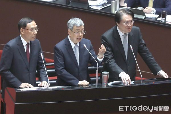 ▲▼行政院長陳建仁至立法院施政報告 備詢 法務部長蔡清祥 內政部長林右昌。（圖／記者屠惠剛攝）