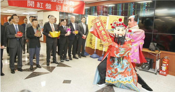 台股龍年開盤後，AI概念股也延續年前氣勢，推升台股指數續攻高。（圖／報系資料照）