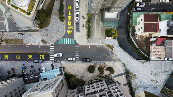 ▲龍山東路口空拍圖。（圖／新竹市政府提供）