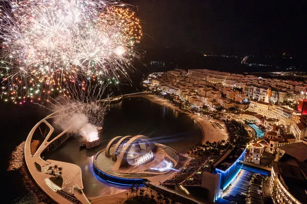 ▲▼世界最大海上劇場「海洋之吻」在富國島登場。（圖／業者提供）