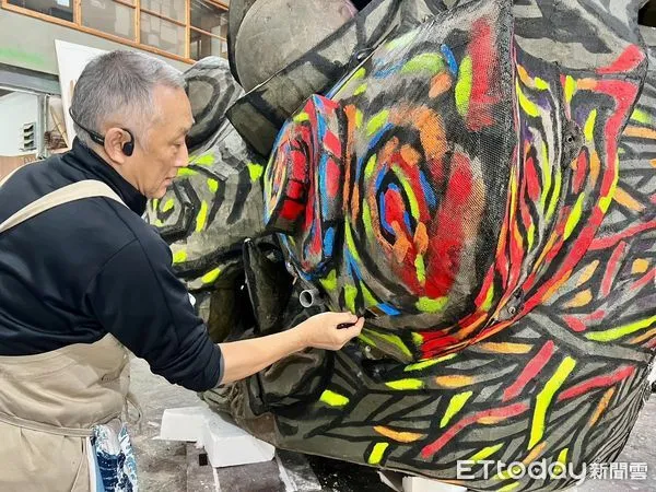 ▲《海洋迴旋：鯤之旅》踩街大遊行，將於25日下午4時45分許共演推出。（圖／記者林東良翻攝，下同）