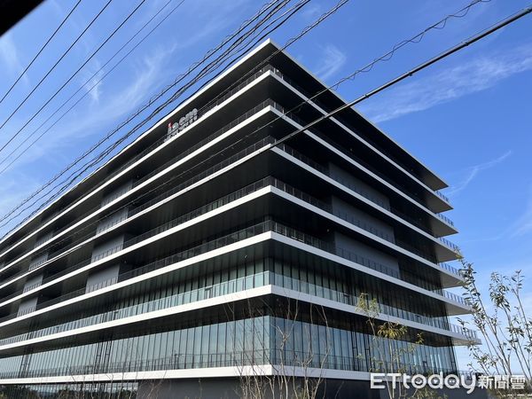 ▲▼台積電熊本廠今（2/24）日開幕，廠區門口外觀。（圖／記者高兆麟攝）             