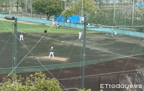 ▲宮崎生目之杜運動公園從主球場本壘觀眾席上方可以遠眺第二球場。（圖／記者陳立勳攝）