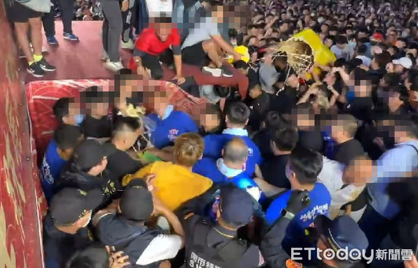 [新聞] 台南正統鹿耳門聖母廟搶春牛爆發打群架
