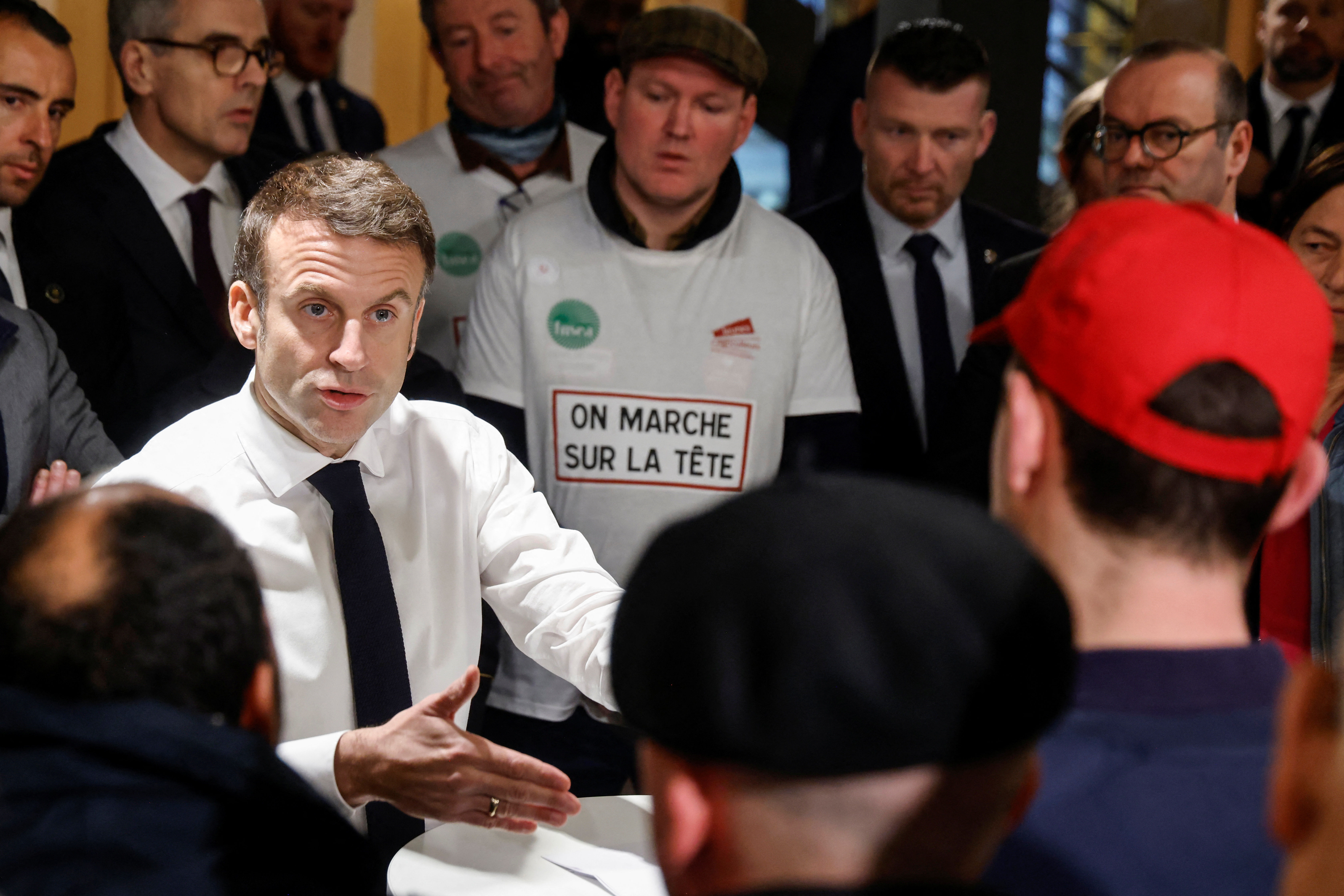 ▲▼ 法國總統馬克宏（Emmanuel Macron）24日出席巴黎年度農產品展覽會。（圖／路透）