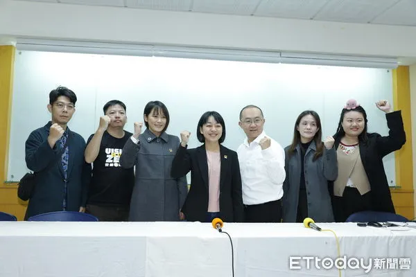 ▲▼時代力量第四屆決策委員會，臨時改選結果出爐後，於2月26日上午舉行改選後首次決策委員會，會中一致推選由前立法委員王琬諭續任黨主席。（圖／記者湯興漢攝）