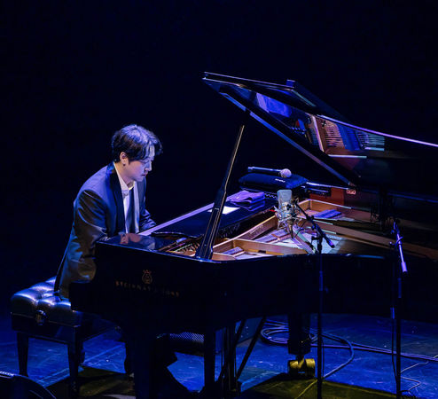 ▲「國寶鋼琴家」Yiruma（李潤珉）4月返場演奏前往台中 。（圖／好滿意音樂提供）