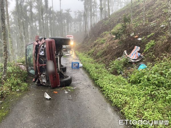 ▲巡山員車輛翻落拋飛死亡。（圖／記者楊漢聲翻攝）