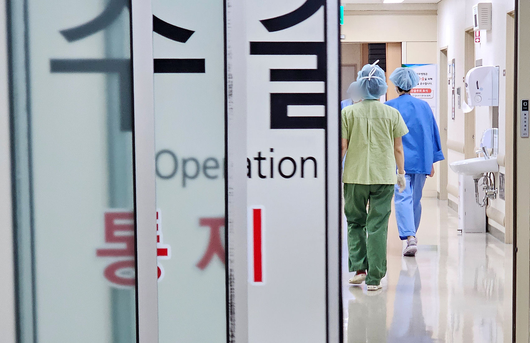 南韩最终定案「扩招1500名医科生」　医学院教授威胁：10日全国休诊