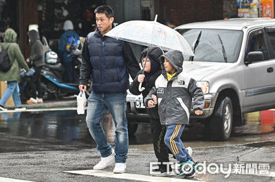 2波強春雨「今午先變天」　下波周日由北往南襲