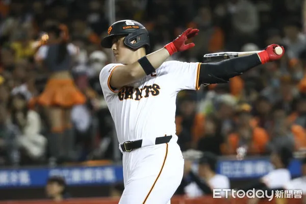 ▲讀賣巨人訪台交流賽，岡本和真。（圖／記者林敬旻攝）