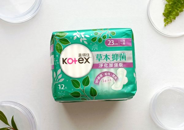 Kotex草本抑菌淨化加強版新上市 體驗一淨到底的生理期舒適新淨界（圖／Kotex靠得住提供）