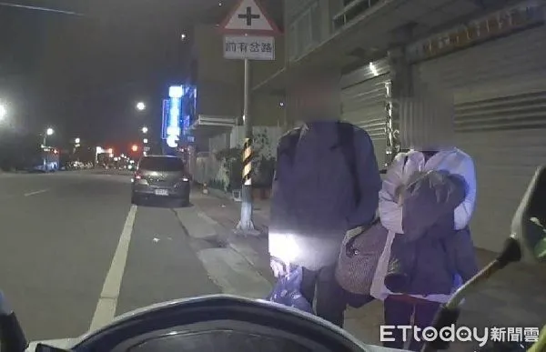 ▲新北情侶南來桃園求職踫壁，深夜流落街頭。（圖／蘆竹警分局提供）