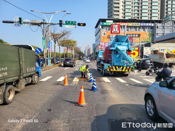 ▲▼ 淡水男駕車違規害騎士撞上慘摔，他未下車聞問，竟然肇逃奔保養廠VIP室等修車            。（圖／記者戴上容翻攝）