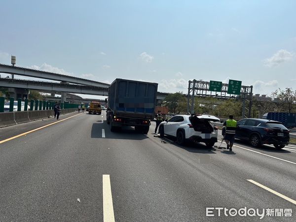 ▲▼             國1鼎金系統車禍。（圖／記者吳奕靖翻攝）