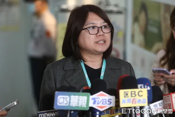 ▲台北市社會局長姚淑文於涉毒同仁考績會後受訪。（圖／記者林敬旻攝）