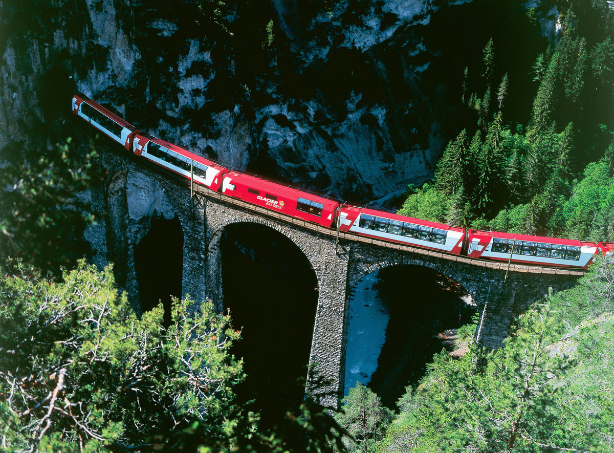 ▲▼搭火車最酷！擁覽瑞士壯麗自然「峰」情。（圖／業者提供）