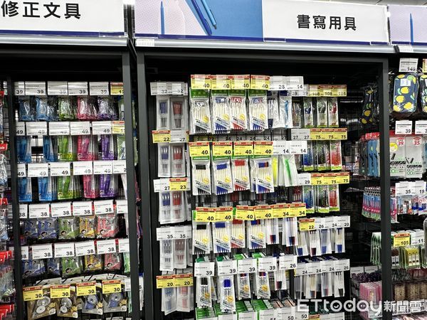 ▲▼全聯全新店型「高雄前鎮廣東三店」與大潤發深度合作，導入超過3千項生活百貨。（圖／記者林育綾攝）