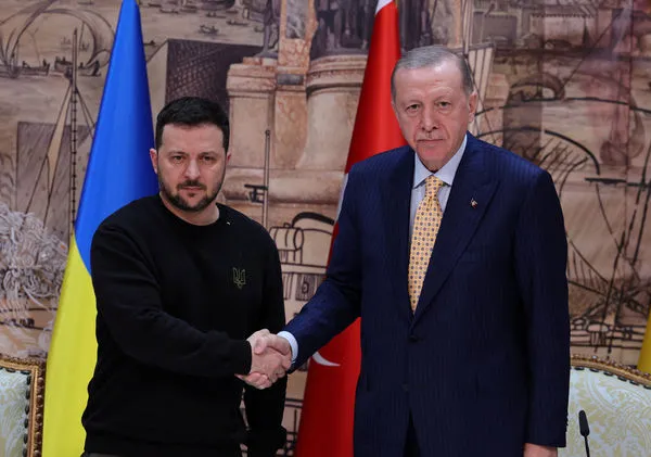 ▲▼烏克蘭總統澤倫斯基出訪土耳其，與總統艾爾段在伊斯坦堡會面。（圖／路透）