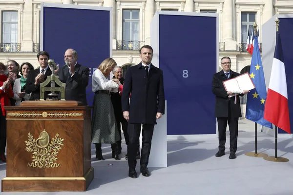 ▲▼法國舉辦史上首次公開的國璽封印儀式。（圖／達志影像／美聯社）